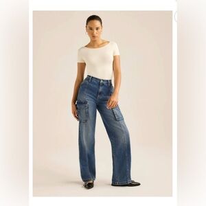 Low Slung Wide Leg Cargo Jeans Size 6